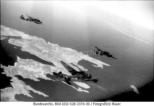 Griechenland, Junkers Ju 88 über Insel Astypalaia