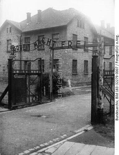 KZ Auschwitz, Eingang