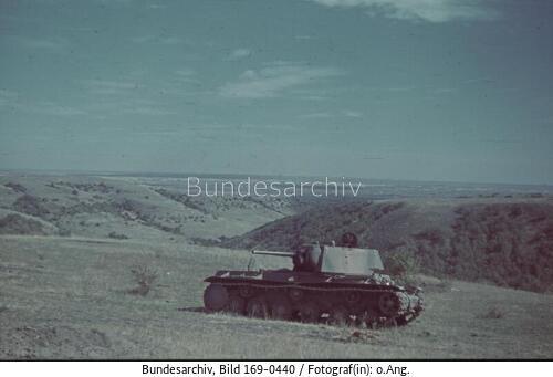 Russland, bei Stalingrad, russischer Panzer KW-1