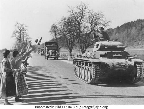 Anschluss Österreich, Panzer II auf Landstraße