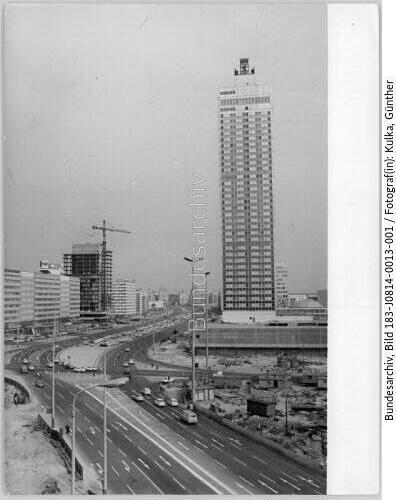Berlin, Karl-Marx-Allee, Hotel "Stadt Berlin"