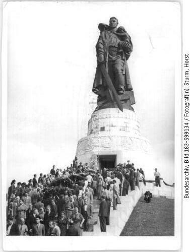 Berlin-Treptow, sowjetisches Ehrenmal
