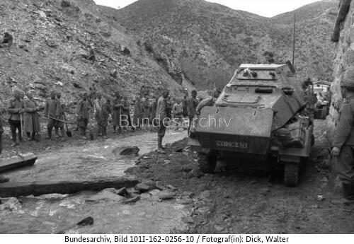 Balkan, Spähpanzer, bulgarische Soldaten
