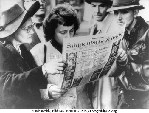 Nürnberger Prozess, Zeitungsleser