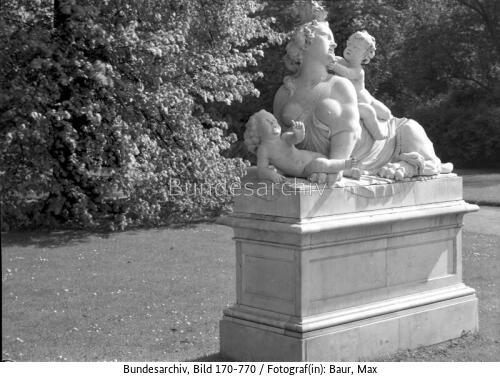 Potsdam, Sanssouci, Sphinx im Park Sanssouci