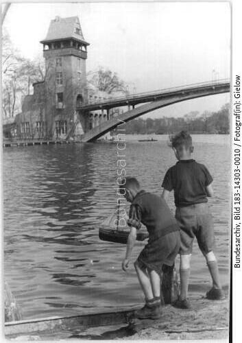 Berlin-Teptow, Insel der Jugend, Abteibrücke