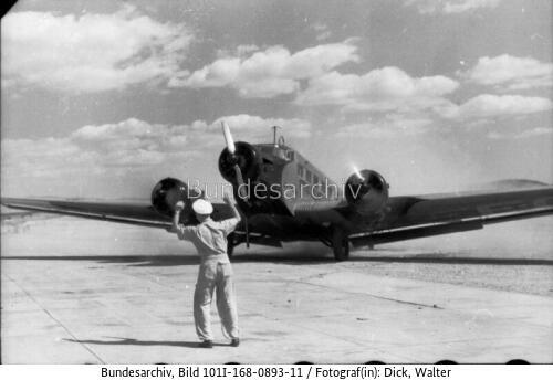 Balkan, Flugzeug Junkers Ju 52 "Otto Falke"