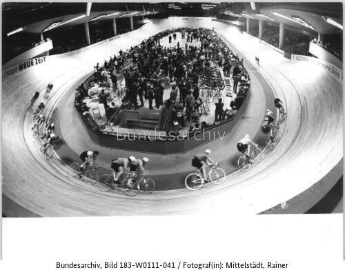 Berlin, Werner-Seelenbinder-Halle, Radrennbahn