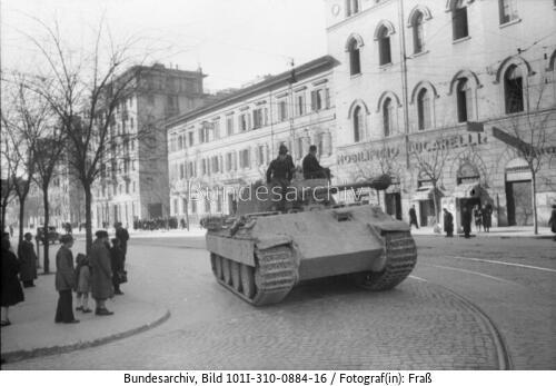 Rom, Panzer V (Panther)