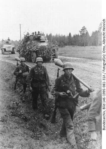 Brückenkopf Memel, Panzerfüsiliere und Schützenpanzer
