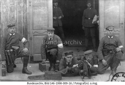 Bayern, Soldaten mit MG 08/15