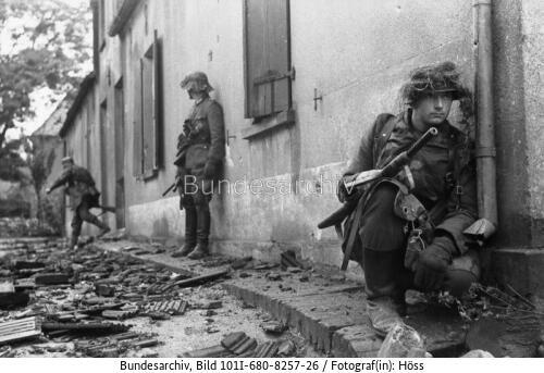 Frankreich, Invasionsfront, Infanterie in Deckung