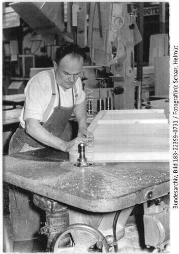 Zeulenroda, Möbelfabrik, Fräse