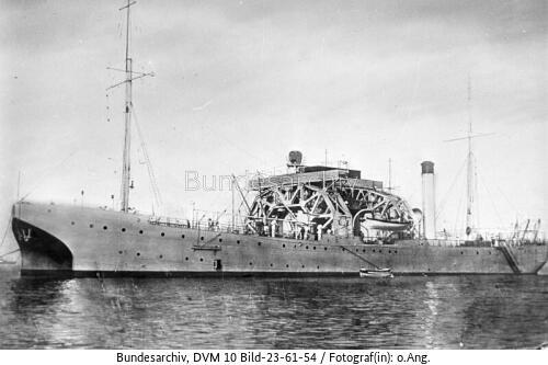 U-Boothebeschiff "SMS Vulkan"