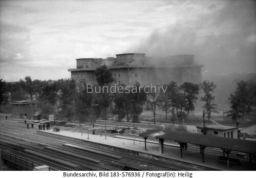 Berlin-Tiergarten, Sprengung des Zoobunkers