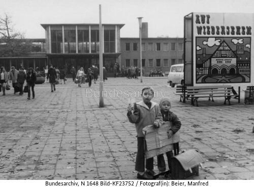 Potsdam, Hauptbahnhof, Kinder
