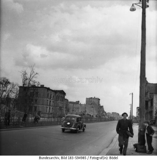 Berlin, Karl-Marx-Allee, Ruinen, Trümmer