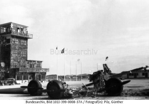 Norwegen, zerstörtes Flugzeug Ju 52