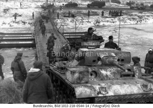 Russland, Flussübergang, Panzer III