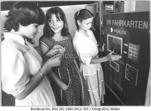 Bahnhof, Fahrkartenautomat