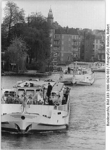 Berlin, Schiffe der "Weißen Flotte" auf der Spree