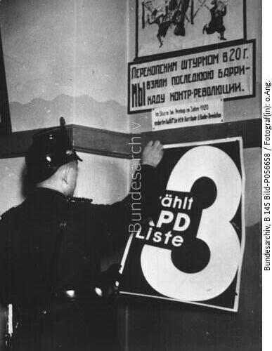 Berlin, Durchsuchung KPD-Parteizentrale