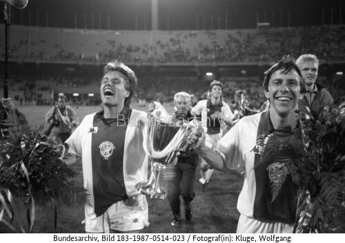 Athen, Fußball-Europacup, Leipzig-Amsterdam