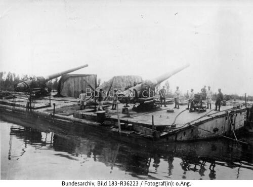 Venedig, Italiener, Geschütze auf Ponton