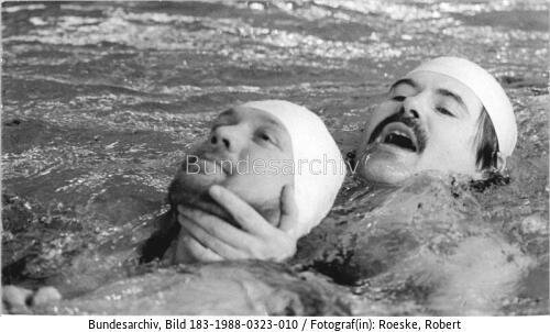 Berlin, Rettungsschwimmer-Ausbildung