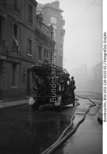 Rouen, Löscharbeiten