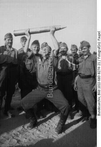 Ungarn, Budapest, ungarische Soldaten