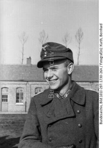 Belgien, Eeklo, Luftwaffensoldat