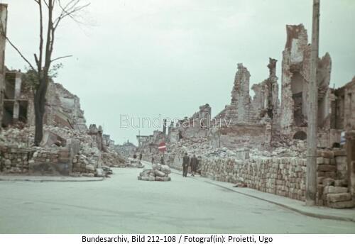 Dresden, Nähe Prager / Sidonienstraße, Ruinen