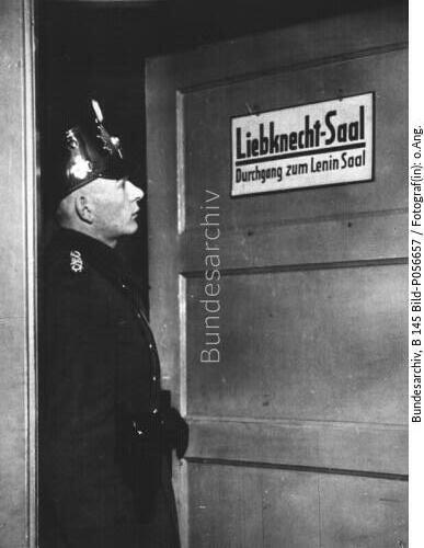 Berlin, Durchsuchung KPD-Parteizentrale