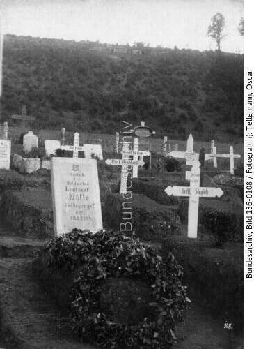<span class="match">Frankreich</span>, Ailles, Soldatenfriedhof