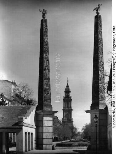 Potsdam, Neustädter Tor, Garnisonkirche