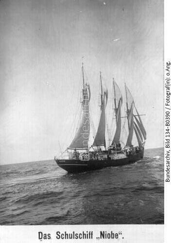 Segelschulschiff "Niobe"