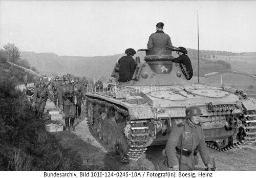 Belgien/Frankreich, Panzer III, Infanterie