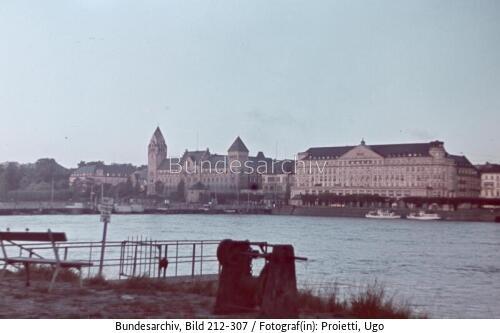 Koblenz, Rhein, Schiffbrücke, Regierungsgebäude