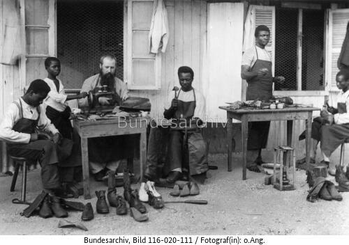 Kamerun, Schusterwerkstatt