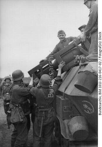 Russland, schwerer Wurfrahmen an Schützenpanzer