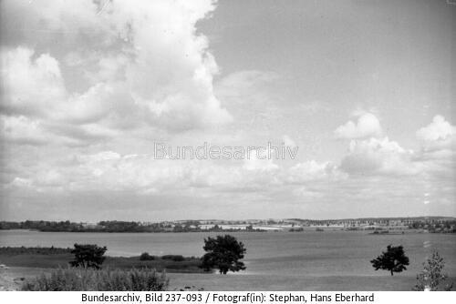 Groß-Born, Pilburger See, Landschaft