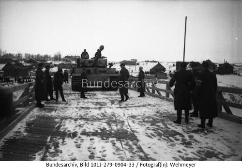 Weißrussland, Witebsk, Panzer VI (Tiger I), Brücke