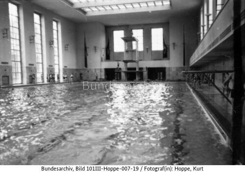 Berlin, LSSAH-Kaserne, Schwimmhalle