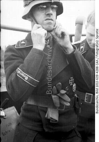 Im Osten, Reg. "Hermann Göring", Leutnant