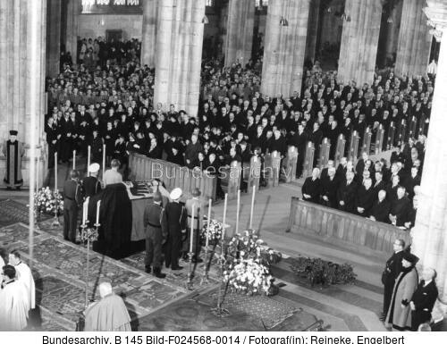Köln, Dom, Trauerfeier für Konrad Adenauer