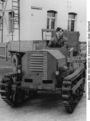 Triptis, Fahrzeugwerke, Traktor