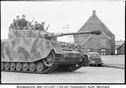 Im Westen, Panzer IV