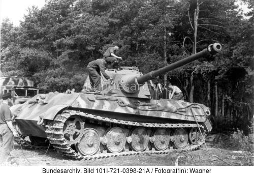 Frankreich, Panzer VI (Tiger II, Königstiger)