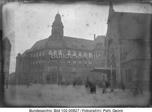 Gelsenkirchen, Postamt und Hauptbahnhof